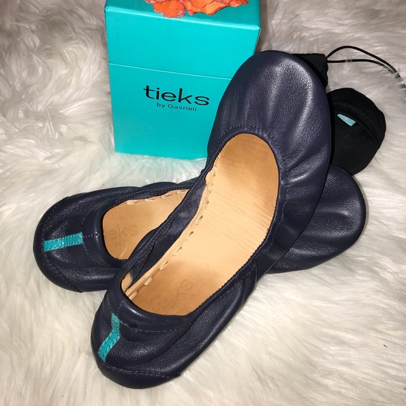 navy blue tieks